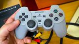 Sony malo kedysi pl�n na PlayStation 1 skryt� priamo v DualShocku